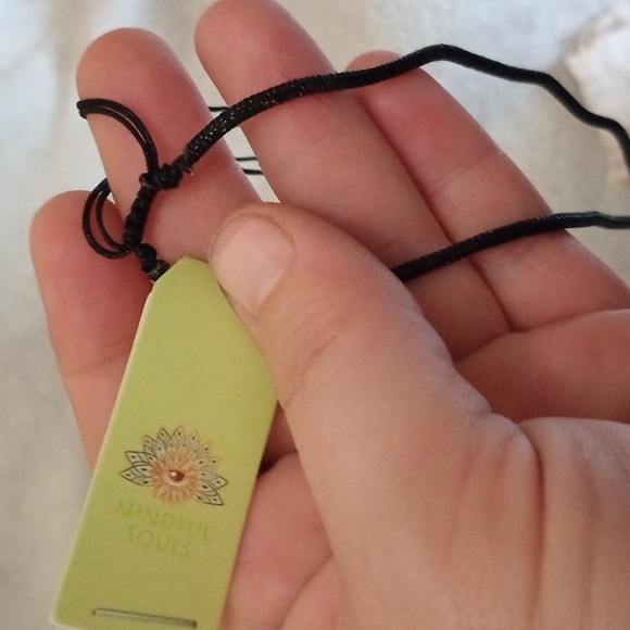 Obsidian necklace - Picture 3 of 3